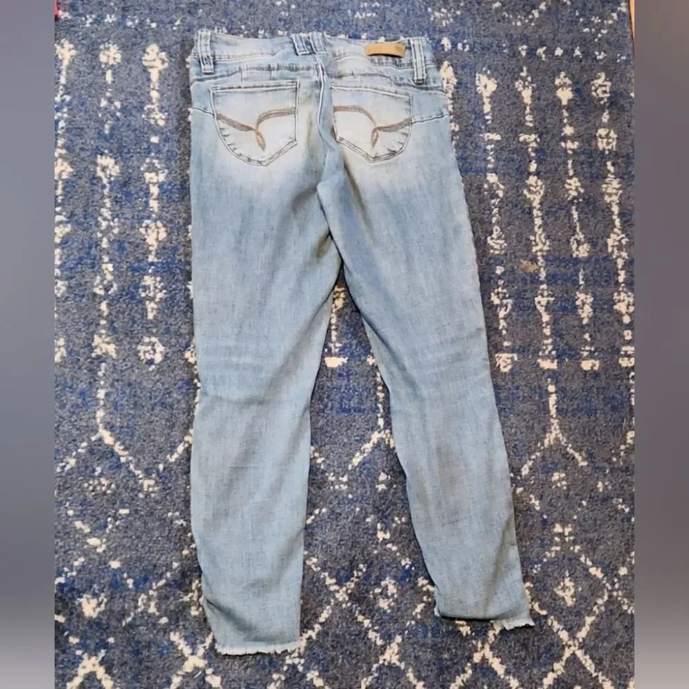 Ymi size 7 jeans distressed stretch frayed - Picture 5 of 9